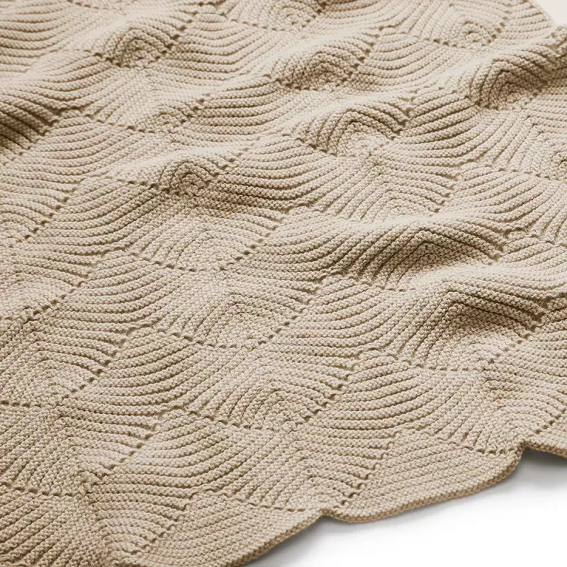 Couverture bébé en tricot à festons bio - Almond - Cam Cam Copenhagen