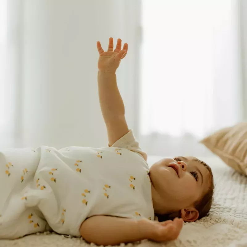 Gigoteuse réversible et évolutive bébé 4 saisons - Citrons - Les Petites Billes