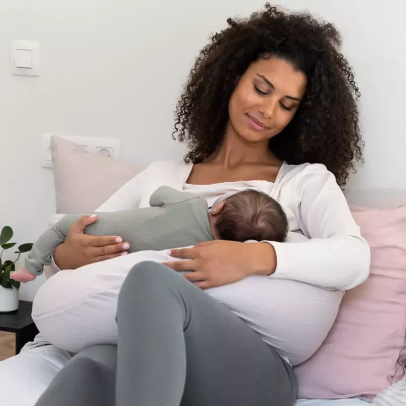 Coussin de maternité Comfy Big - Tetra Almond - Doomoo