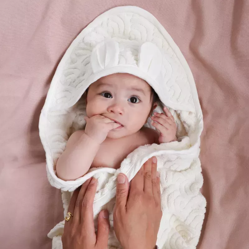 Cape de bain à capuche bébé coton bio - Off White - Cam Cam Copenhagen