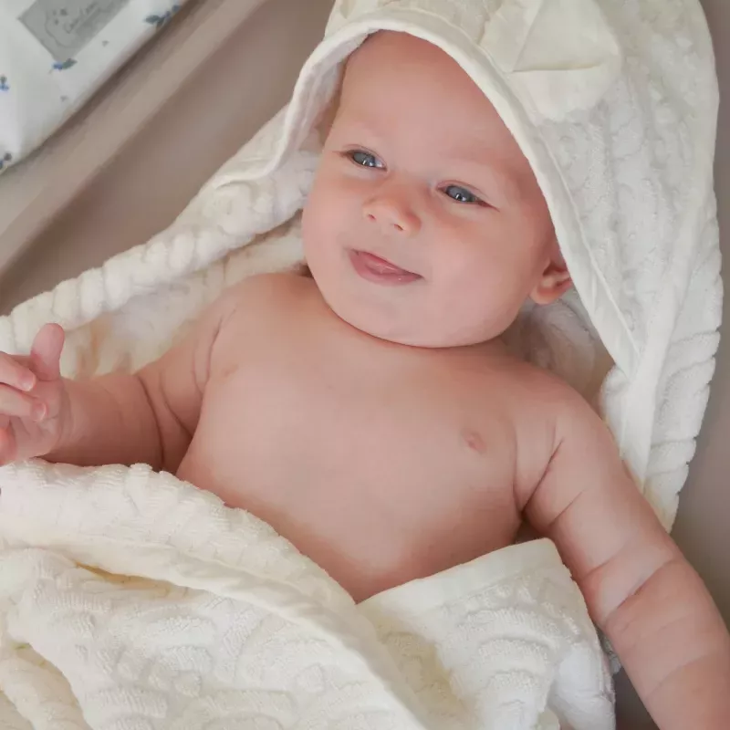 Cape de bain à capuche bébé coton bio - Off White - Cam Cam Copenhagen