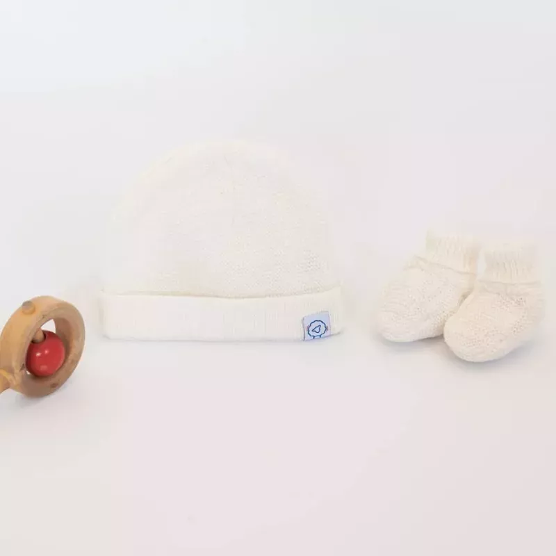Duo bonnet + chaussons maille tricot Collection Éco-responsable - Écru - La Manufacture de Layette
